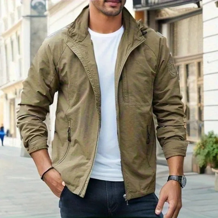Chaqueta Argus para hombre: chaqueta ligera de verano con bolsillos prácticos y estilo informal.