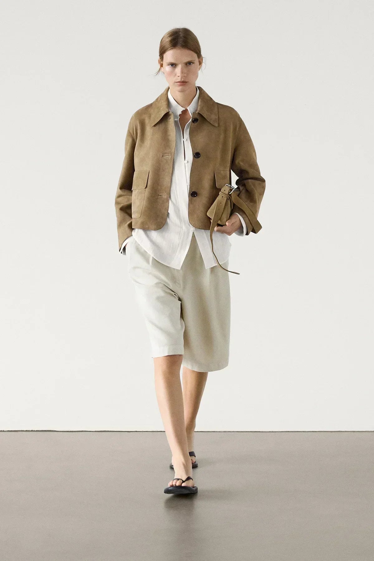 Laurel Veste Femme – Courte en Suédine Beige Élégant, Style Minimaliste & Urbain