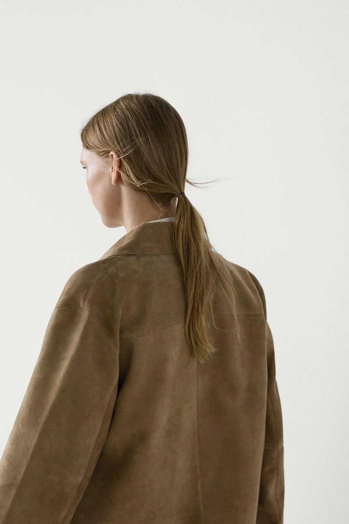 Laurel Veste Femme – Courte en Suédine Beige Élégant, Style Minimaliste & Urbain