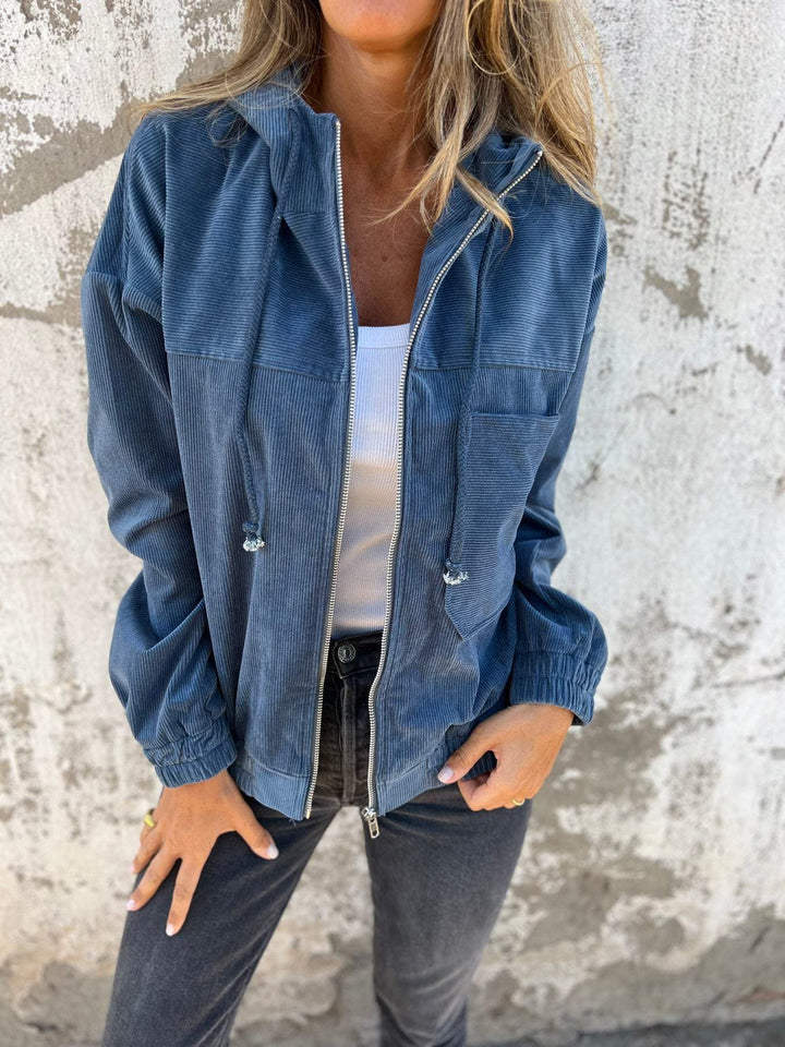 Sophie Veste Mi-Saison – Veste en Velours Côtelé avec Capuche Ajustable & Design Polyvalent