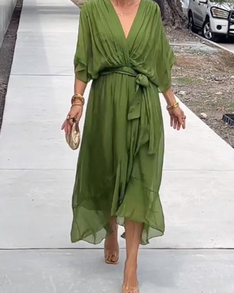 Robe Femme Cristi – Élégante Robe Portefeuille avec Manches Chauve-Souris & Ourlet Asymétrique