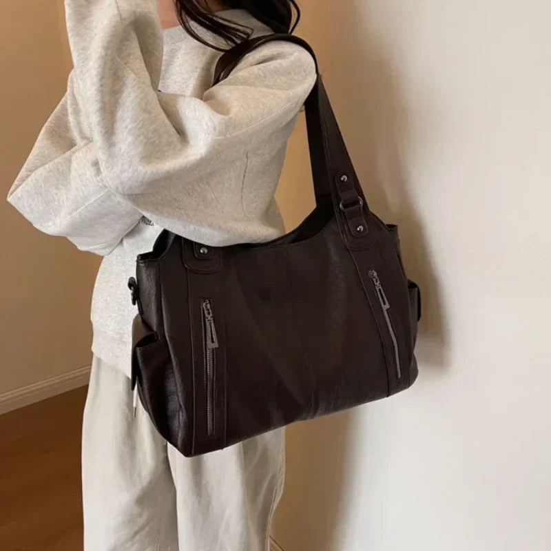 Dakota Sac Bandoulière Femme – Sac en Cuir Élégant avec Bandoulière Réglable & Design Spacieu