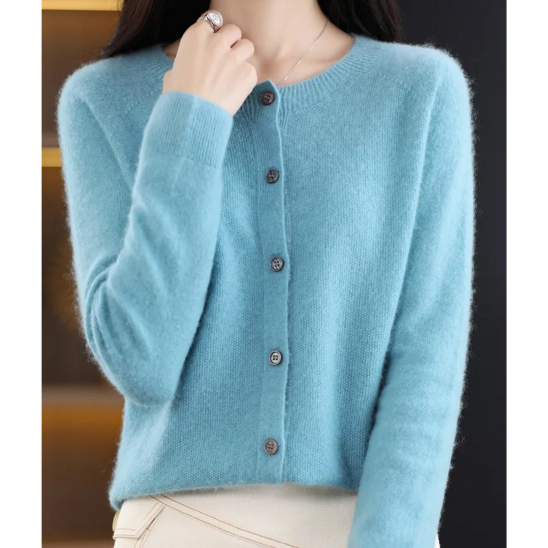 Mercy Cardigan Femme – Gilet Élégant en Laine Mérinos & Cachemire Doux à Col Rond