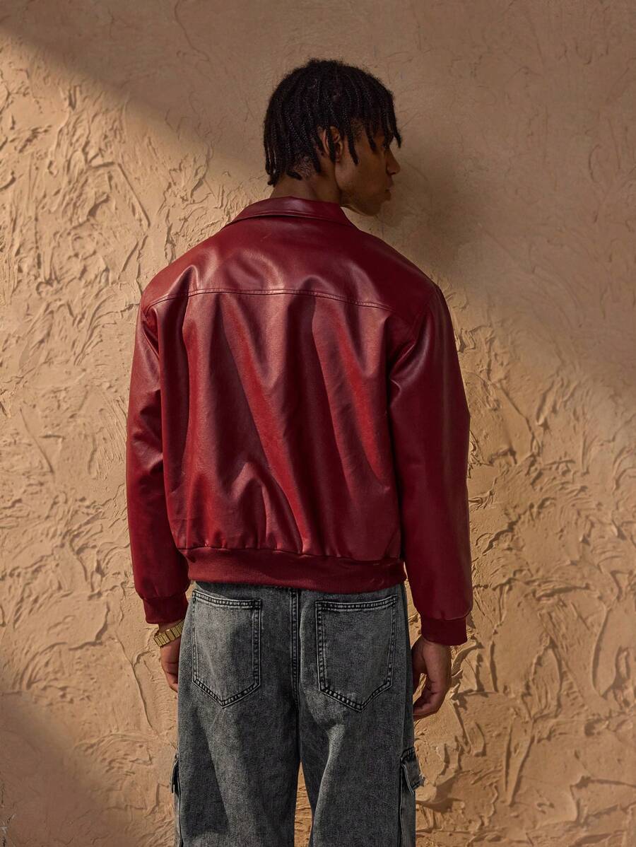Vince Jachetă Bărbați Similicuir Roșu – Jachetă cu Fermoar Modernă cu Umeri Căzuți Stil Urban