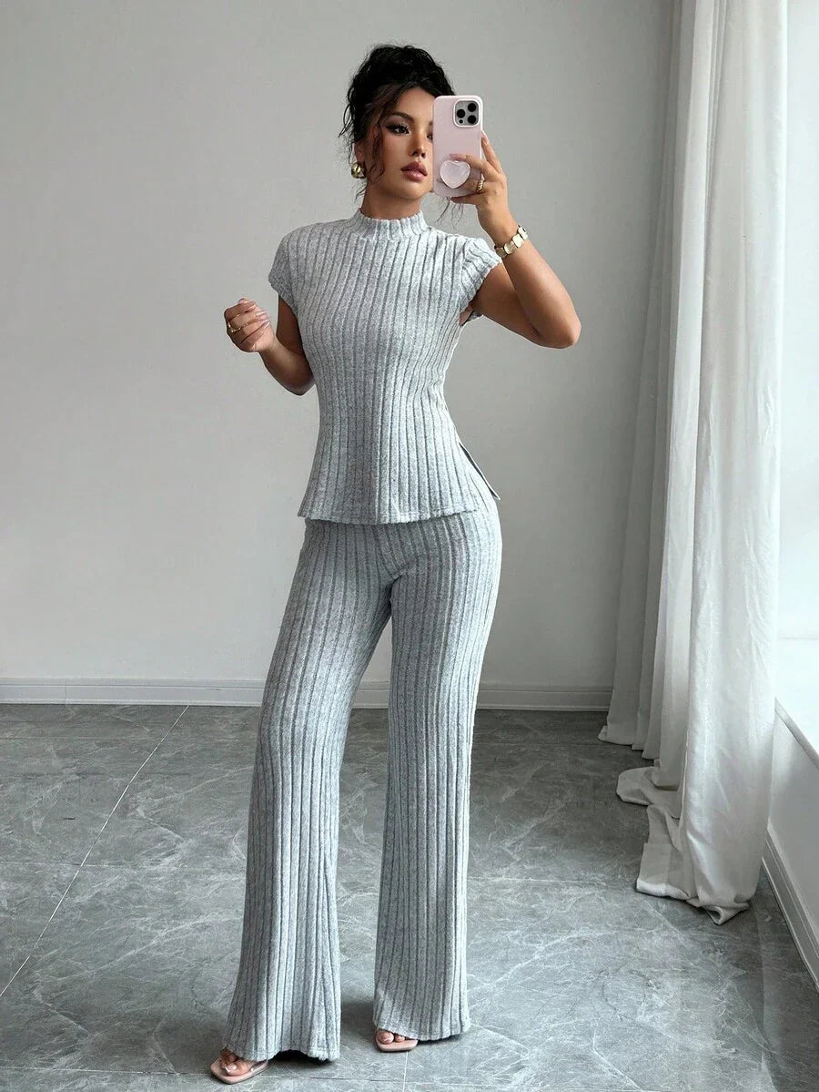 Remi Ensemble Femme – Ensemble Côtelé Deux Pièces Chic avec Haut Ajusté & Pantalon Moderne
