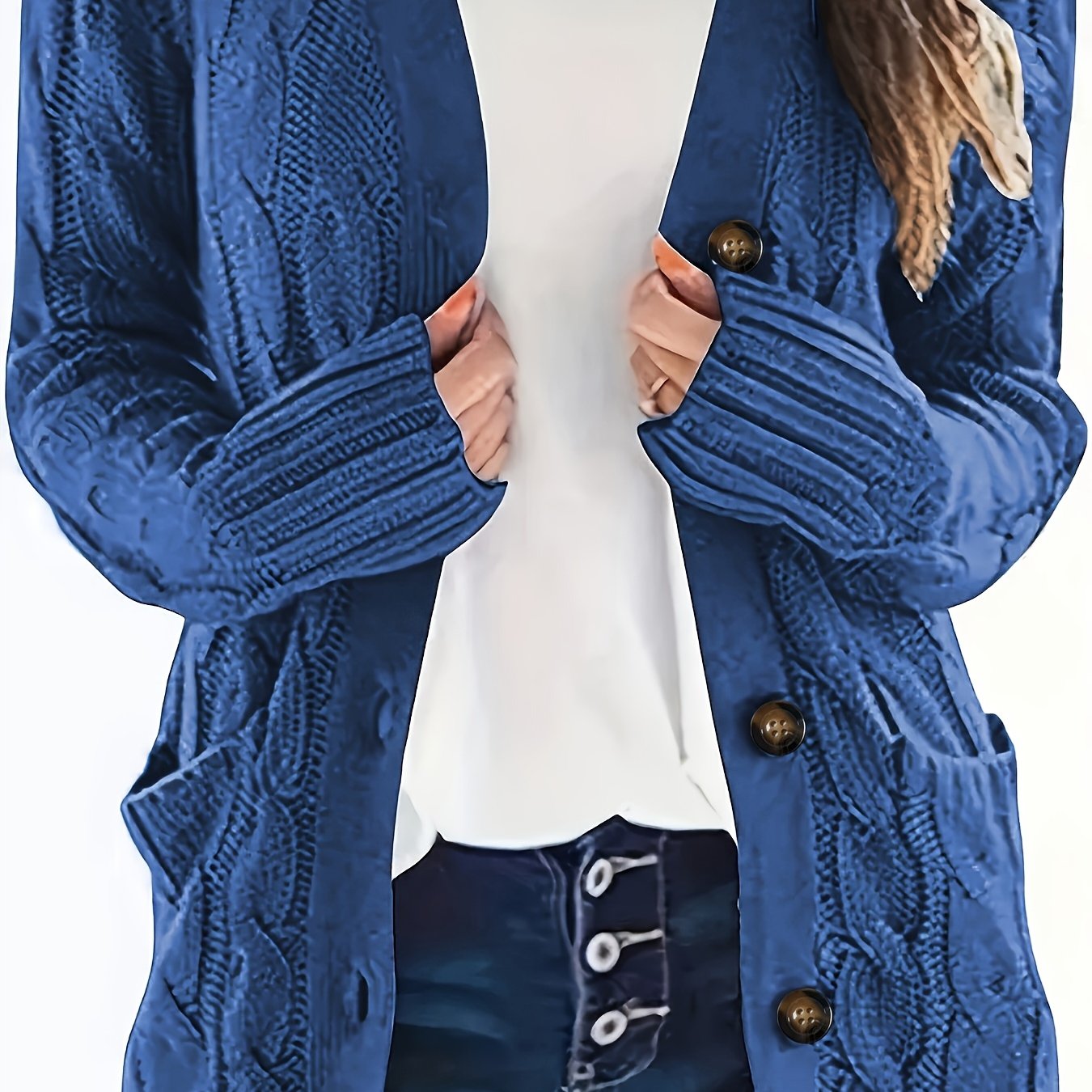 Lissy Gilet Femme – Cardigan varm med kabelstrik, knapper og moderne komfortabel pasform