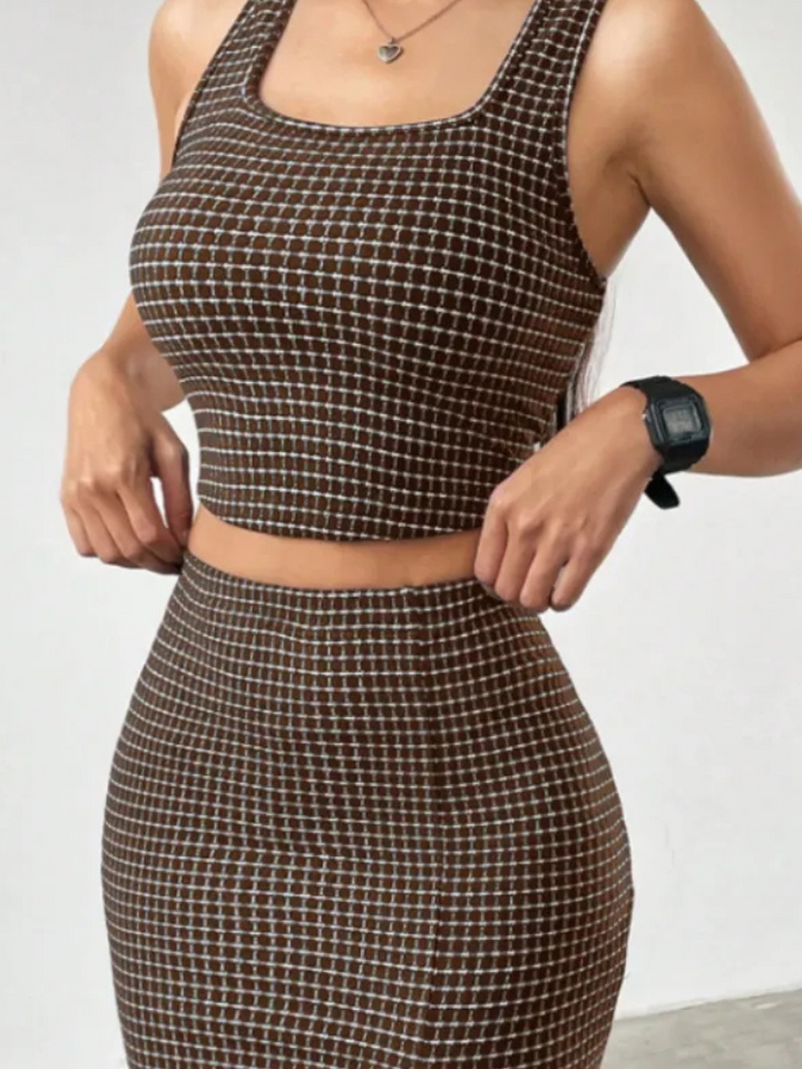 Ensemble Femme Audrey – Blazer à Carreaux et Jupe au Style Intemporel avec Coupe Cintrée et Design Moderne