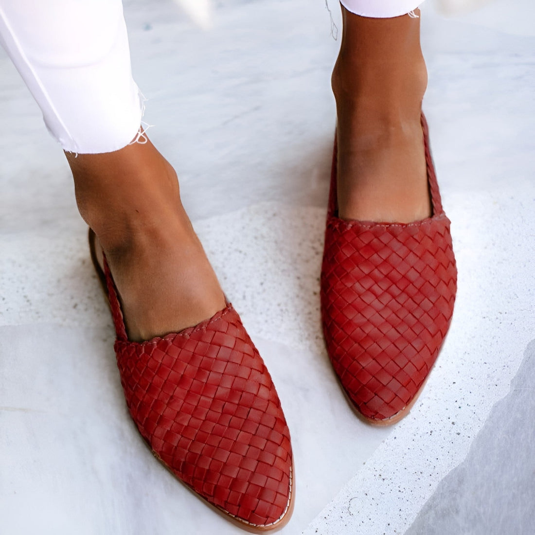 Leslie Slingbacks Flade Women - Elegante design intrecciato, estremità appuntita e briglia regolabile