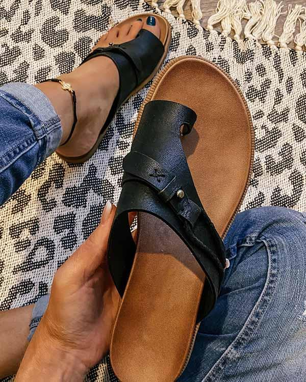 Sandali per diapositive da donna Lyca - muli in pelle vegana con suola minimalista di comfort e design
