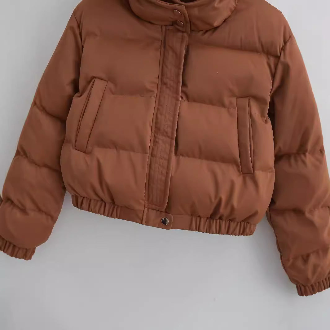 Dámská krátká prošívaná bunda s kapucí Vina – moderní střih a teplé pohodlí