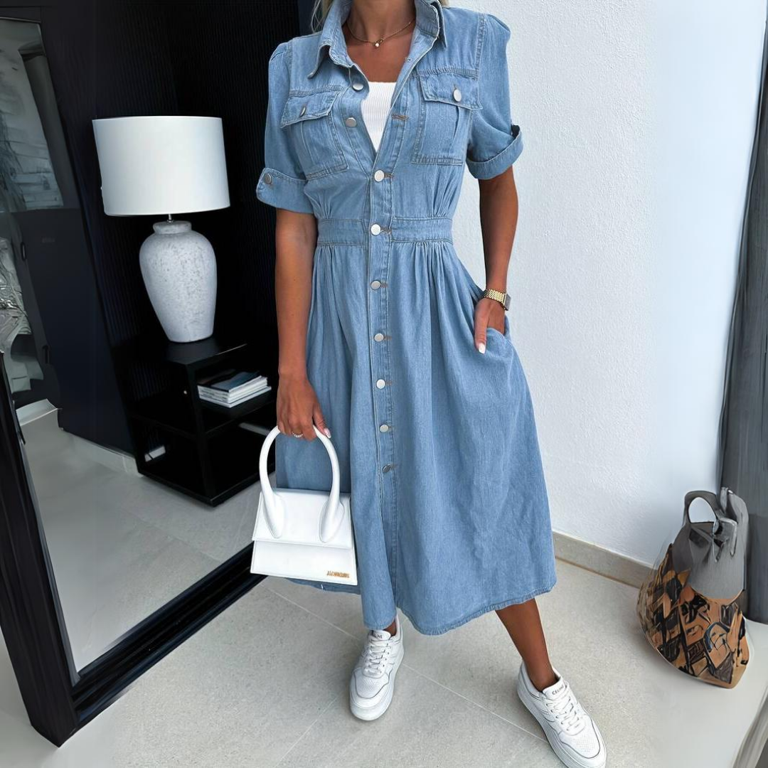 Vestido de mezclilla para mujeres Eloise: vestido de camisa azul claro de algodón con corte ajustado