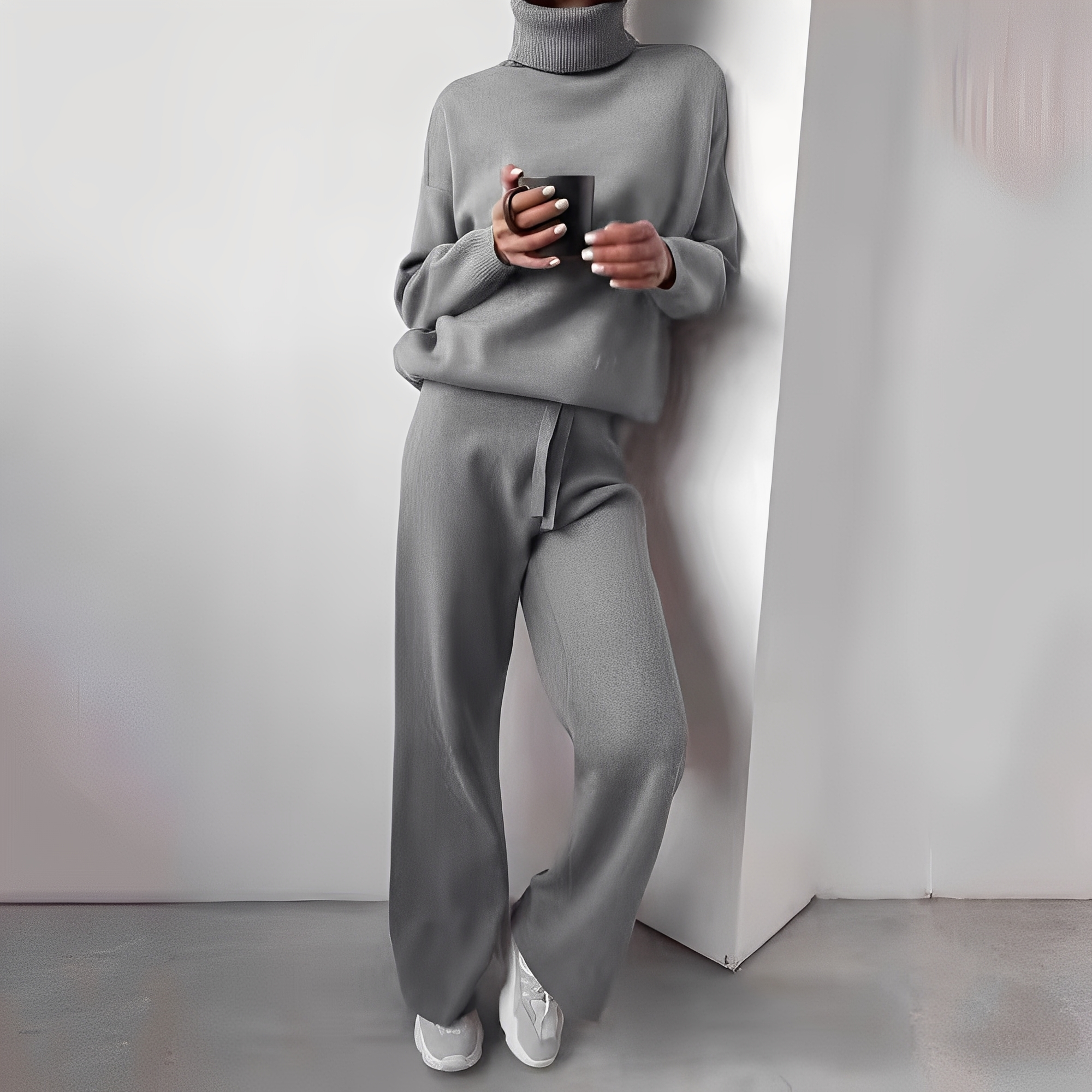 Conjunto Kimberlee de ropa de estar por casa con cuello alto para mujer – Atuendo de dos piezas suave y cómodo con corte moderno