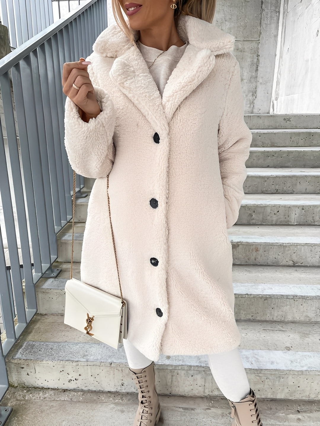 Olive – Women's Fleece Jacket – Soft and Warm Winter Coat with Modern and Feminine Cut