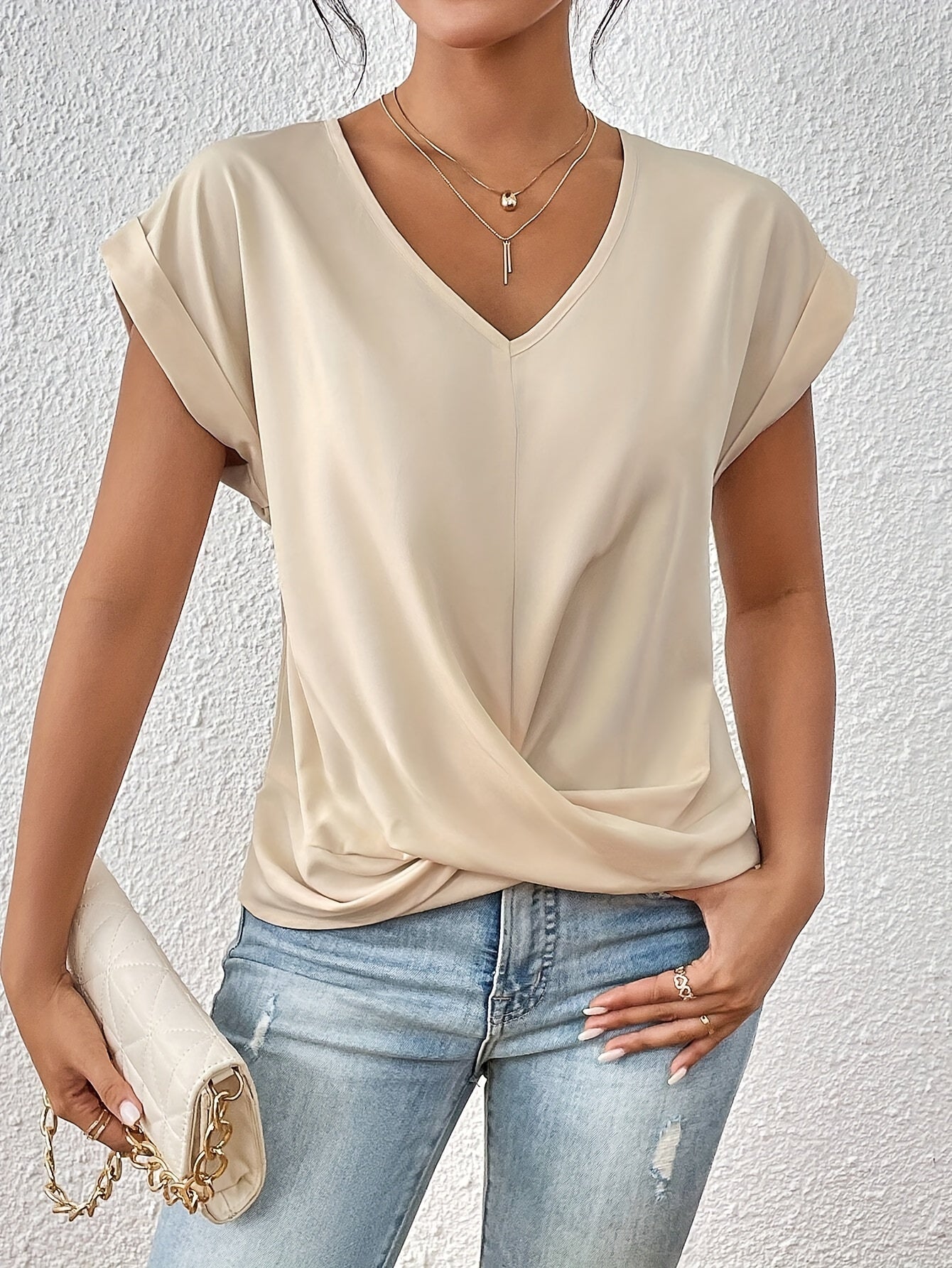 Yasmine Top Femme – Col en V avec Détail Nœud, Drapé Élégant & Coupe Confortable