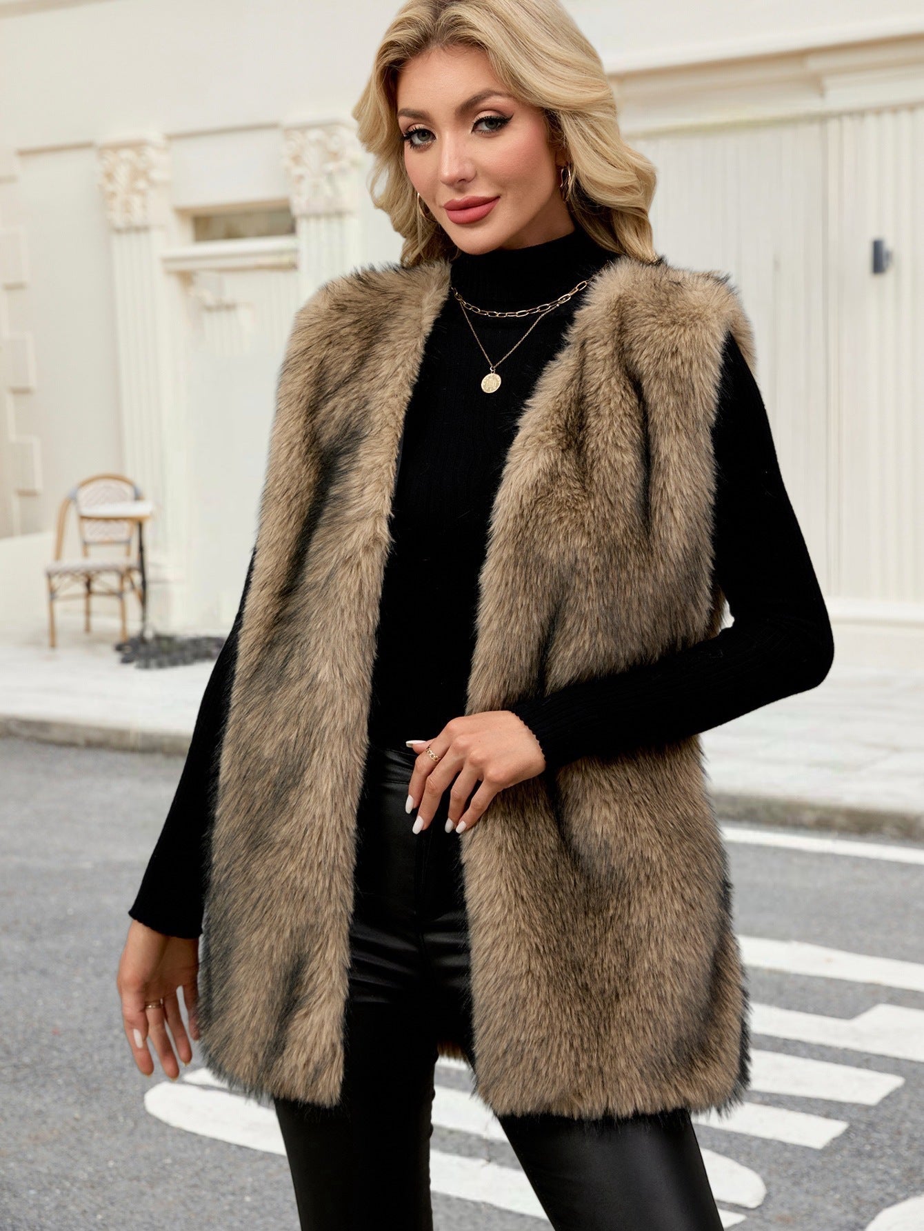 Hadiyah Gilet Donna in Pelliccia Sintetica di Lusso – Taglio Lungo & Calore Elegante