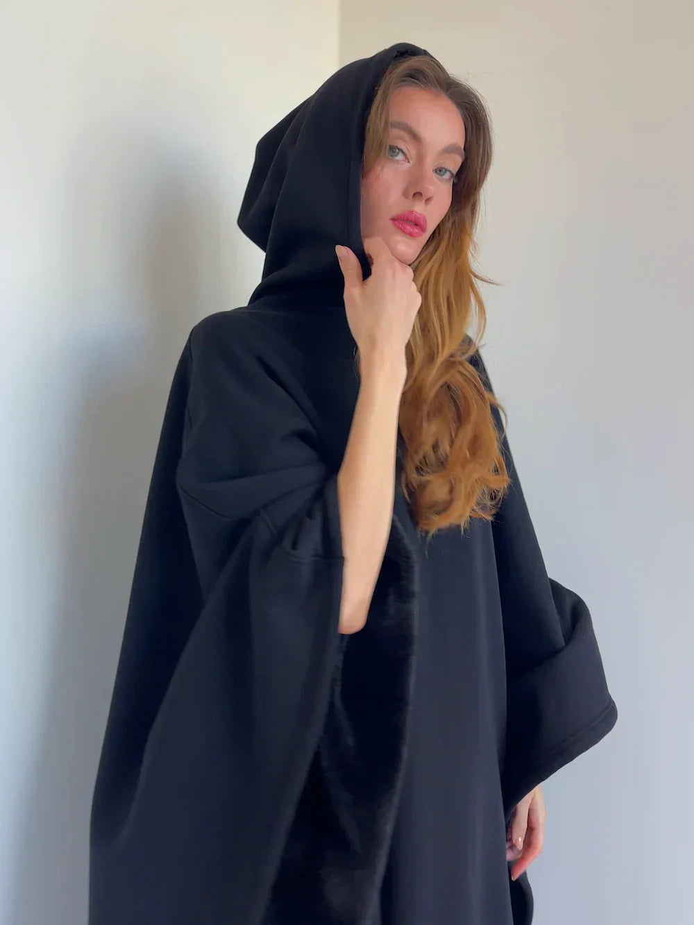 Eden Hoodie Blanket – Sweat à Capuche Oversize en Polaire Douce avec Confort Chaud & Respirant