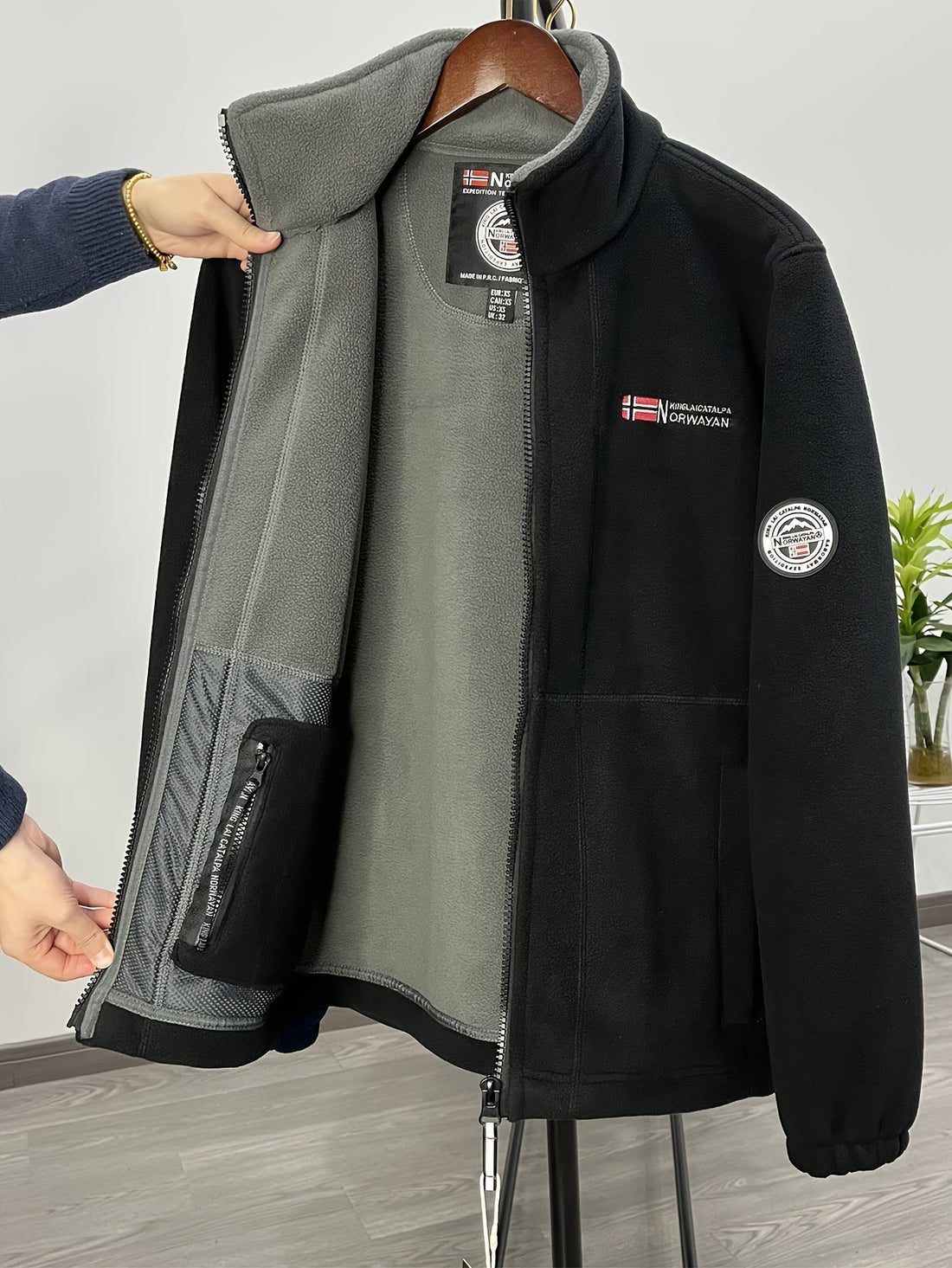 Julius Veste Polaire Outdoor Homme – Douce, Chaude & Légère avec Col Protecteur