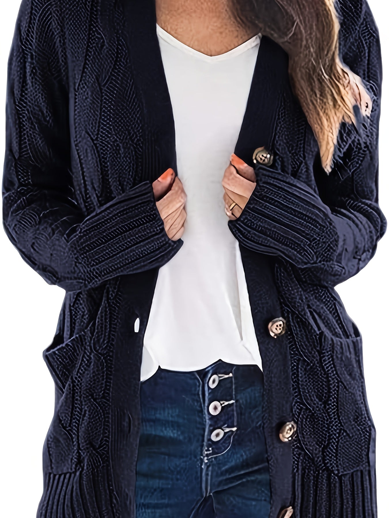 Lissy Gilet Femme – Cardigan varm med kabelstrik, knapper og moderne komfortabel pasform