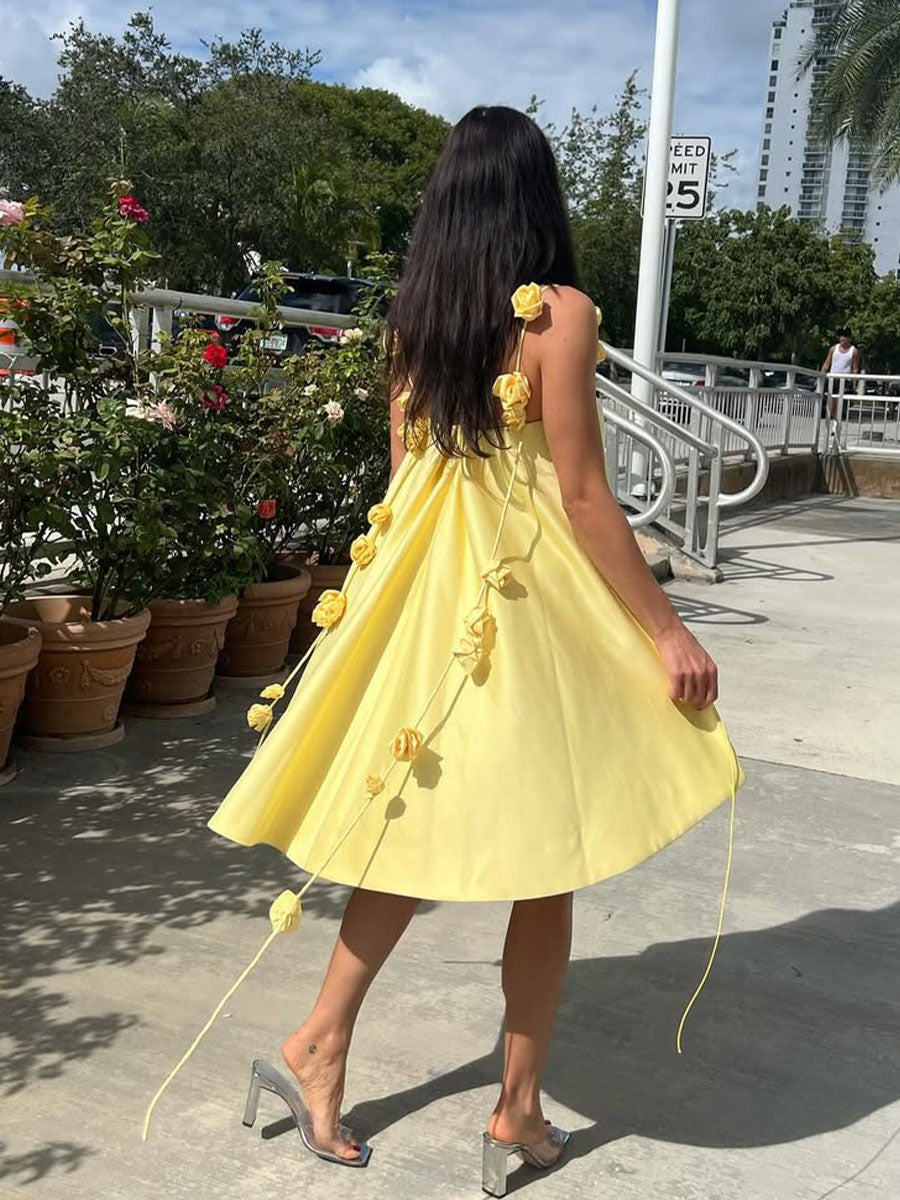 Vestido de algodón amarillo de verano de Genesis Genesis para mujeres con correas floridas y cortes de luz