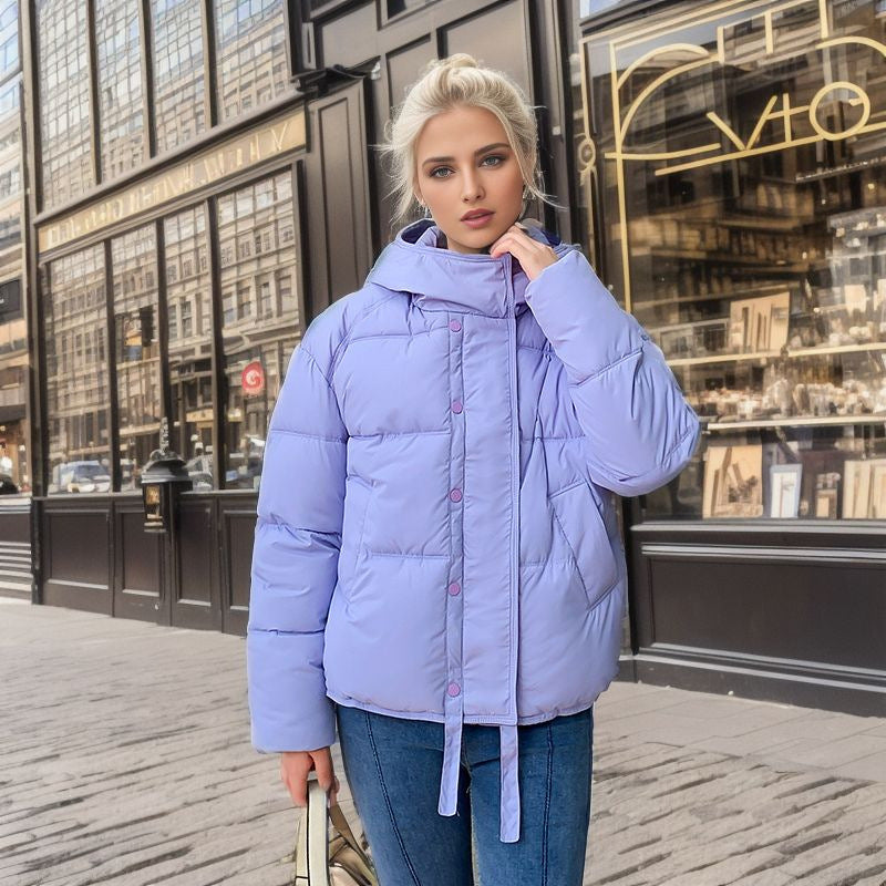 Novie Chaqueta Acolchada Corta para Mujer con Capucha – Ligera, Acolchada y Estilo Urbano Moderno