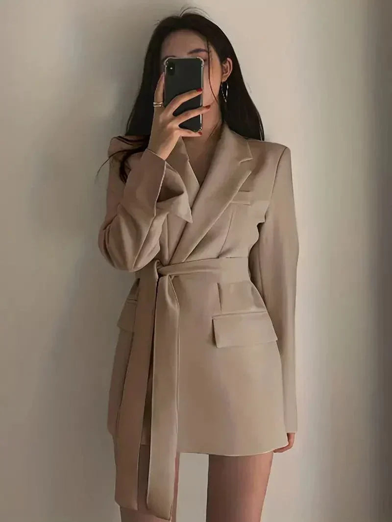 Nélia Robe Blazer Femme – Élégante Robe Tailleur Chic à Manches Longues pour Toutes Occasions