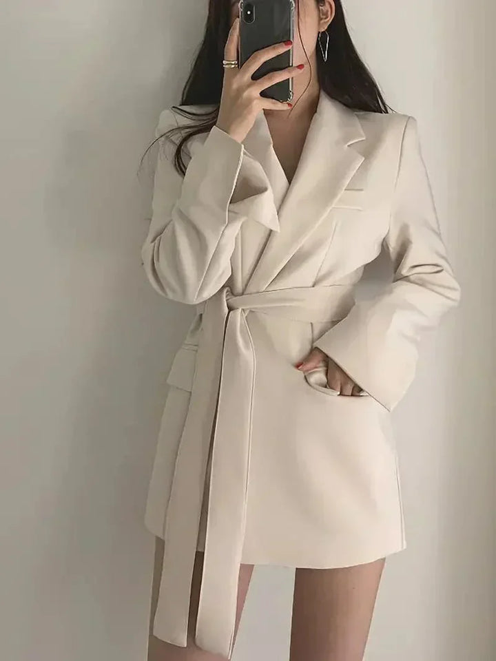 Nélia Robe Blazer Femme – Élégante Robe Tailleur Chic à Manches Longues pour Toutes Occasions
