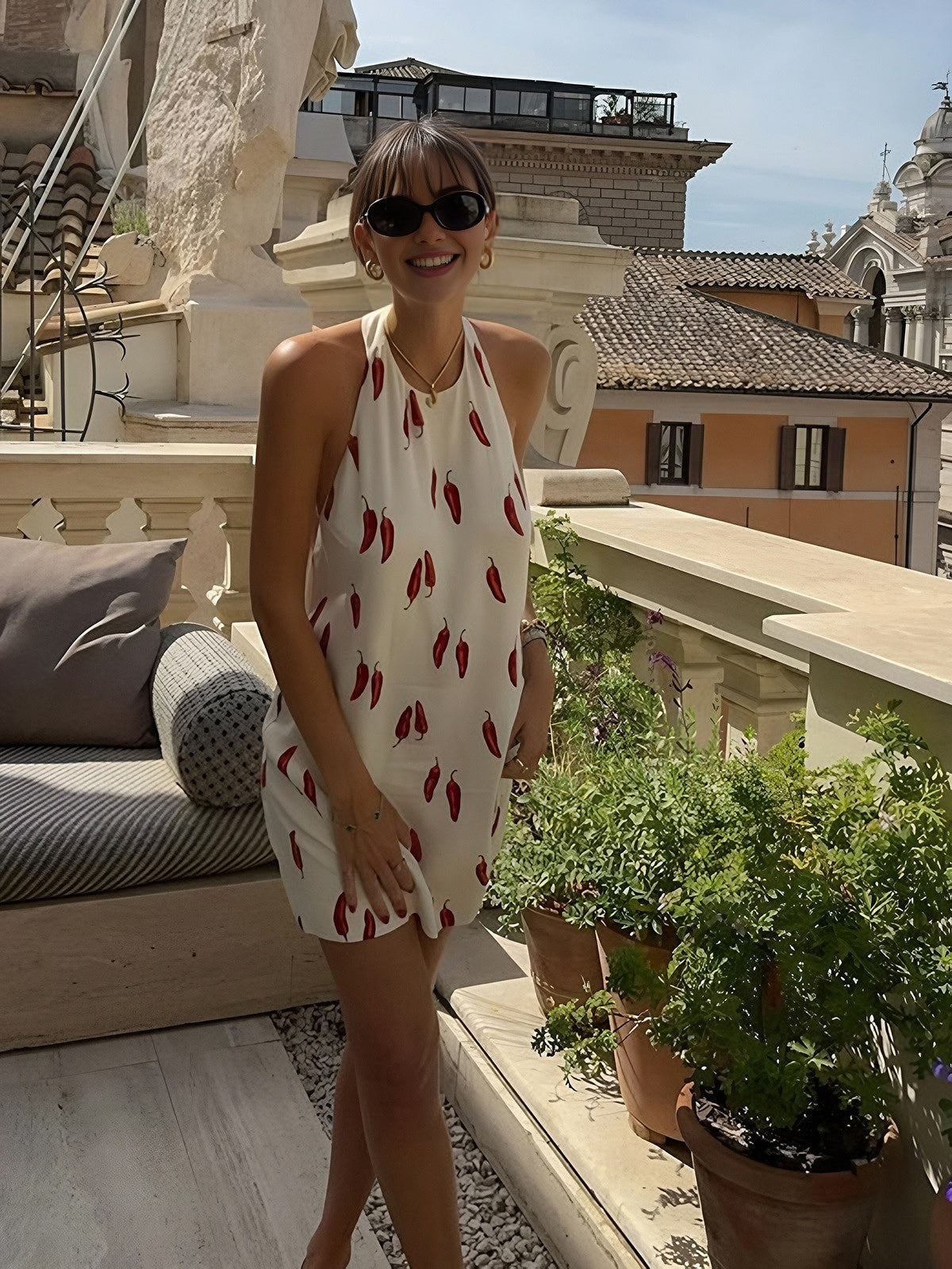 Vestido de verano para mujeres de Natalia: vestido corto sin espalda con estampado de pimiento rojo y copa ligera