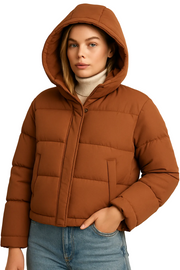 Dámská krátká prošívaná bunda s kapucí Vina – moderní střih a teplé pohodlí