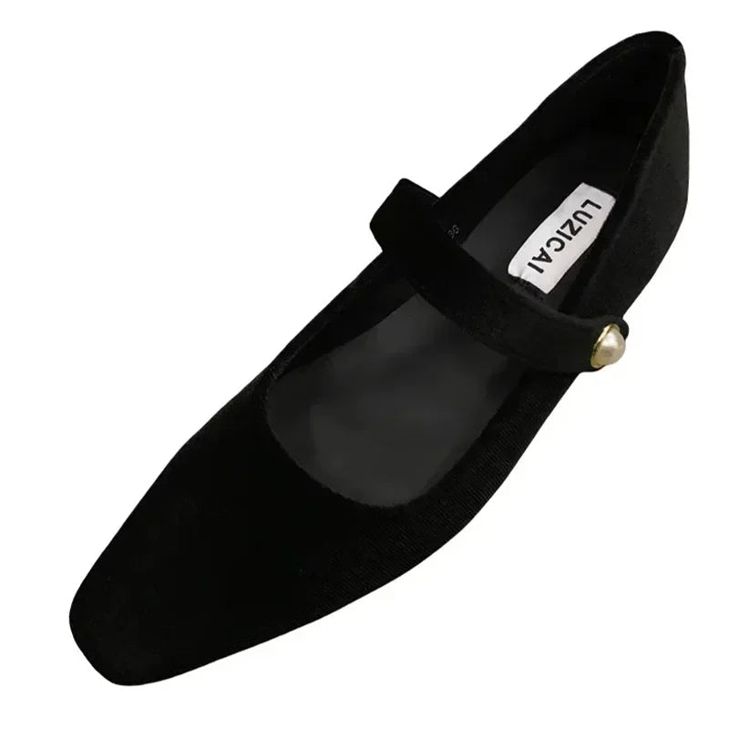 Amélie Women's Ballerinas – Elegant Shoes with Pearl Strap & Chic Pointed Toe