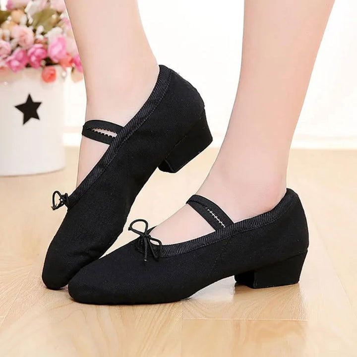 Isabelle Ballerines Femme – Chaussures Élégantes à Talon Bas & Bride Décorative Confortable