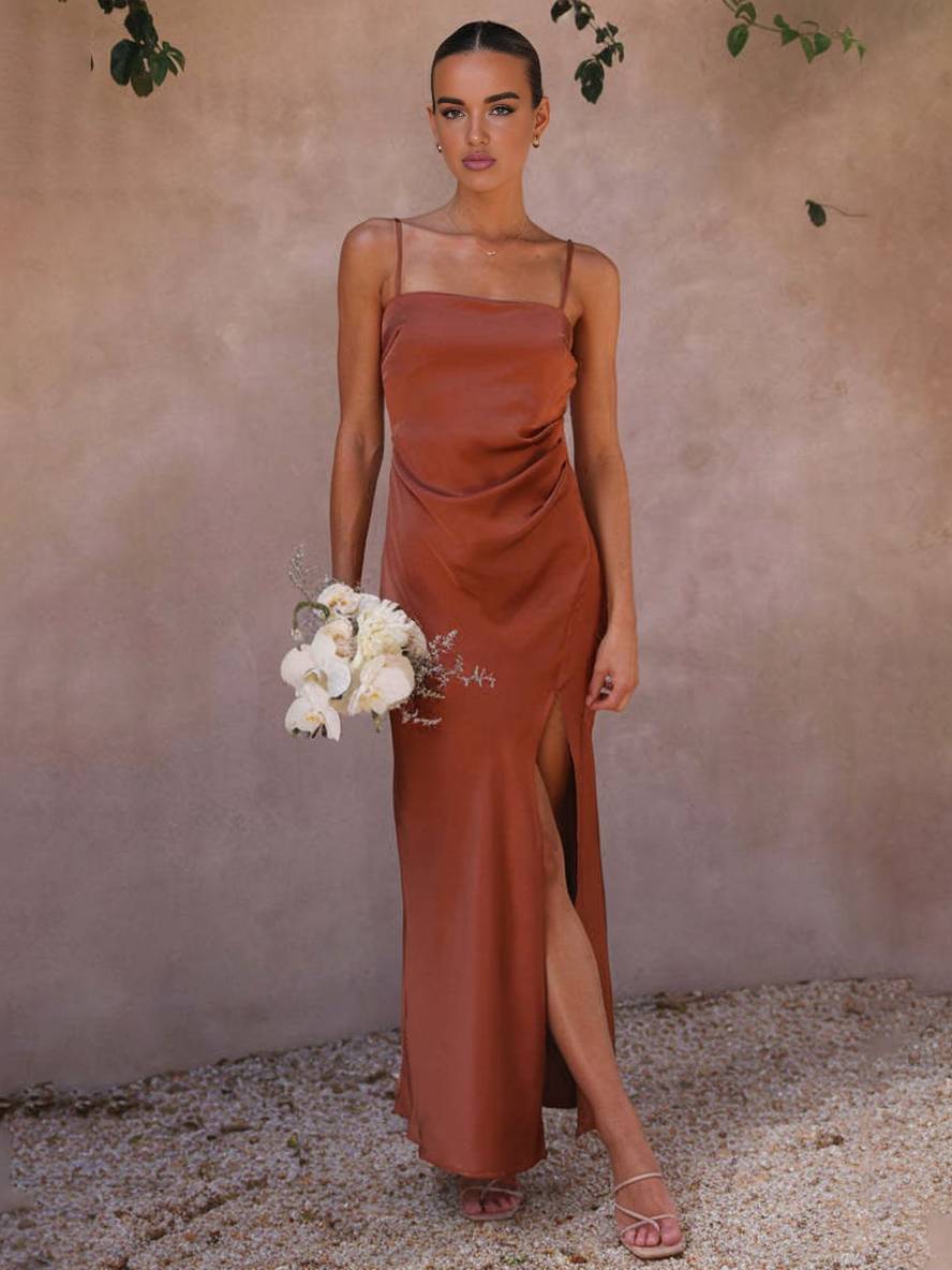 Kira Robe de Soirée Femme – Élégante Robe Satinée Sans Manches avec Fente & Bretelles Spaghetti, Parfaite pour un Mariage