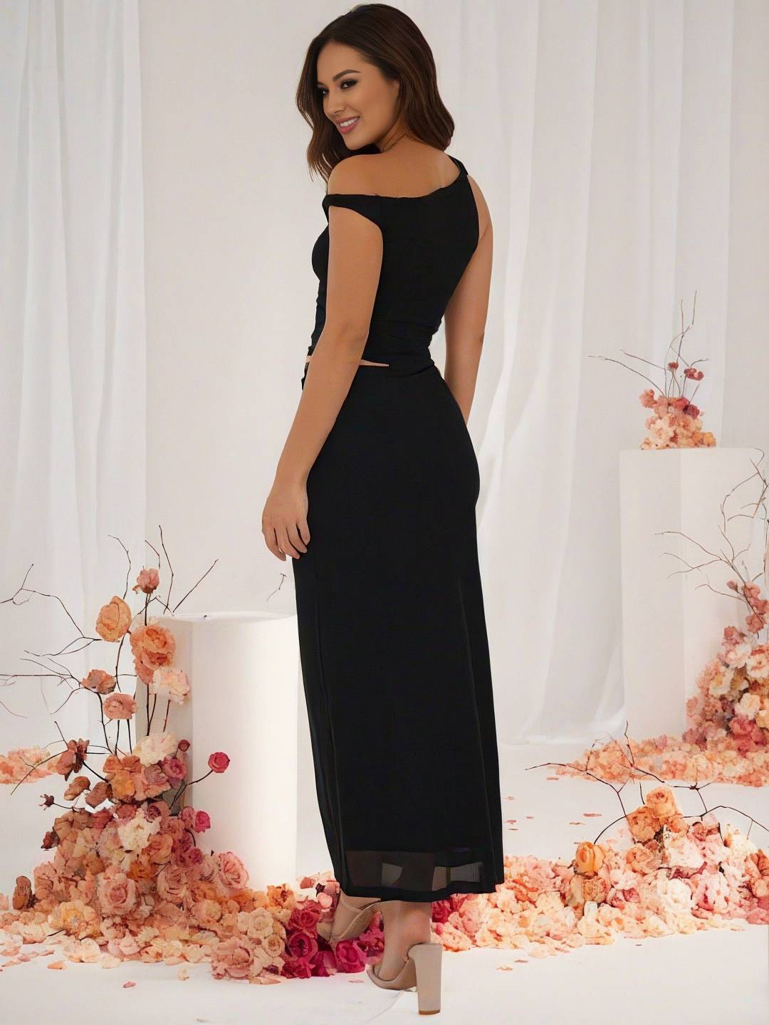 Shaina Robe de Soirée Femme – Élégante Robe en Tulle Asymétrique avec Découpes & Coupe Fluide