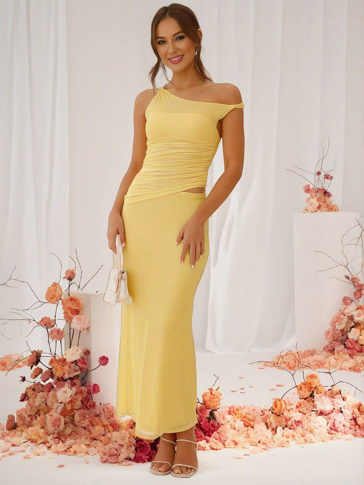 Shaina Robe de Soirée Femme – Élégante Robe en Tulle Asymétrique avec Découpes & Coupe Fluide