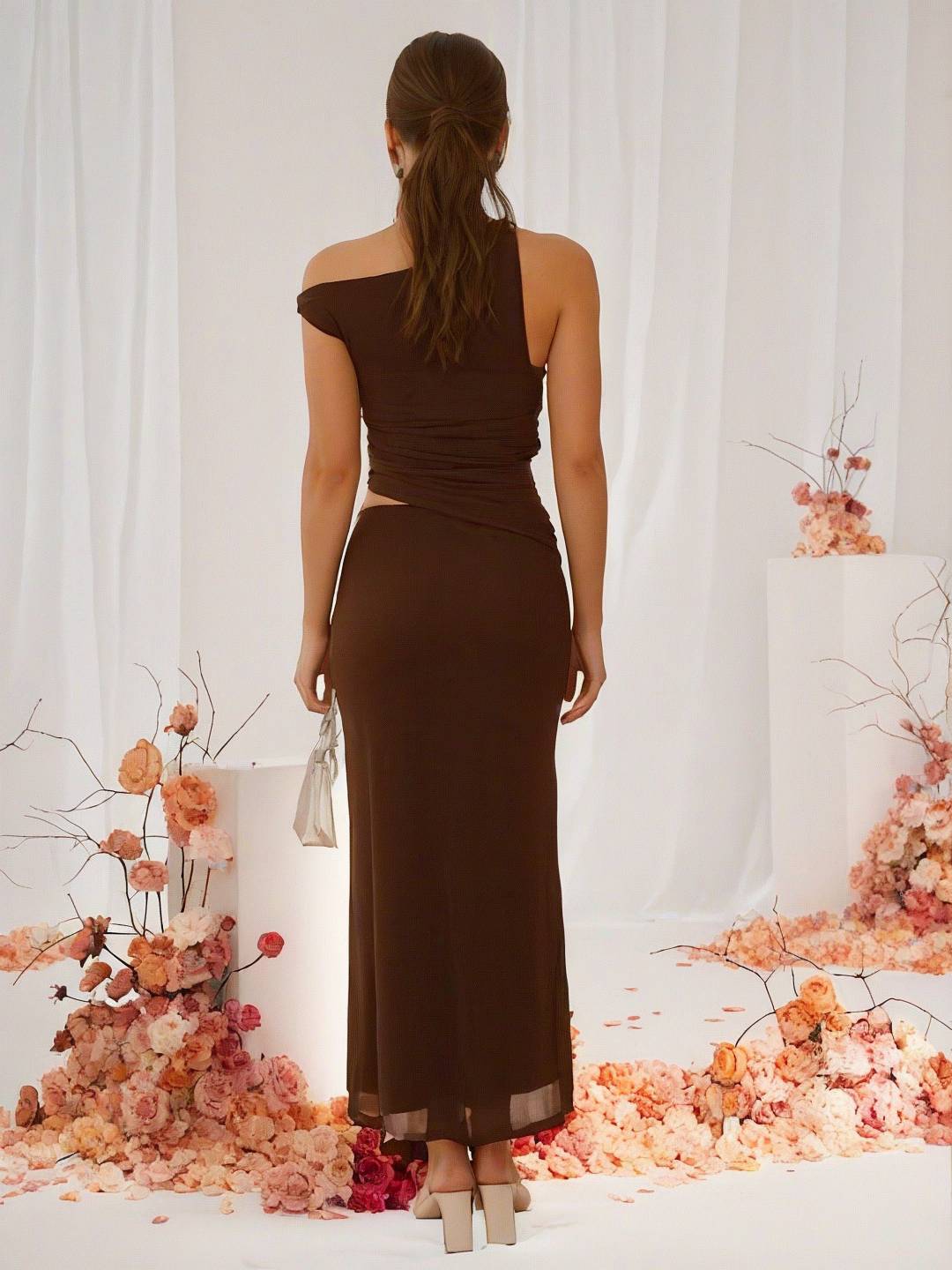 Shaina Robe de Soirée Femme – Élégante Robe en Tulle Asymétrique avec Découpes & Coupe Fluide