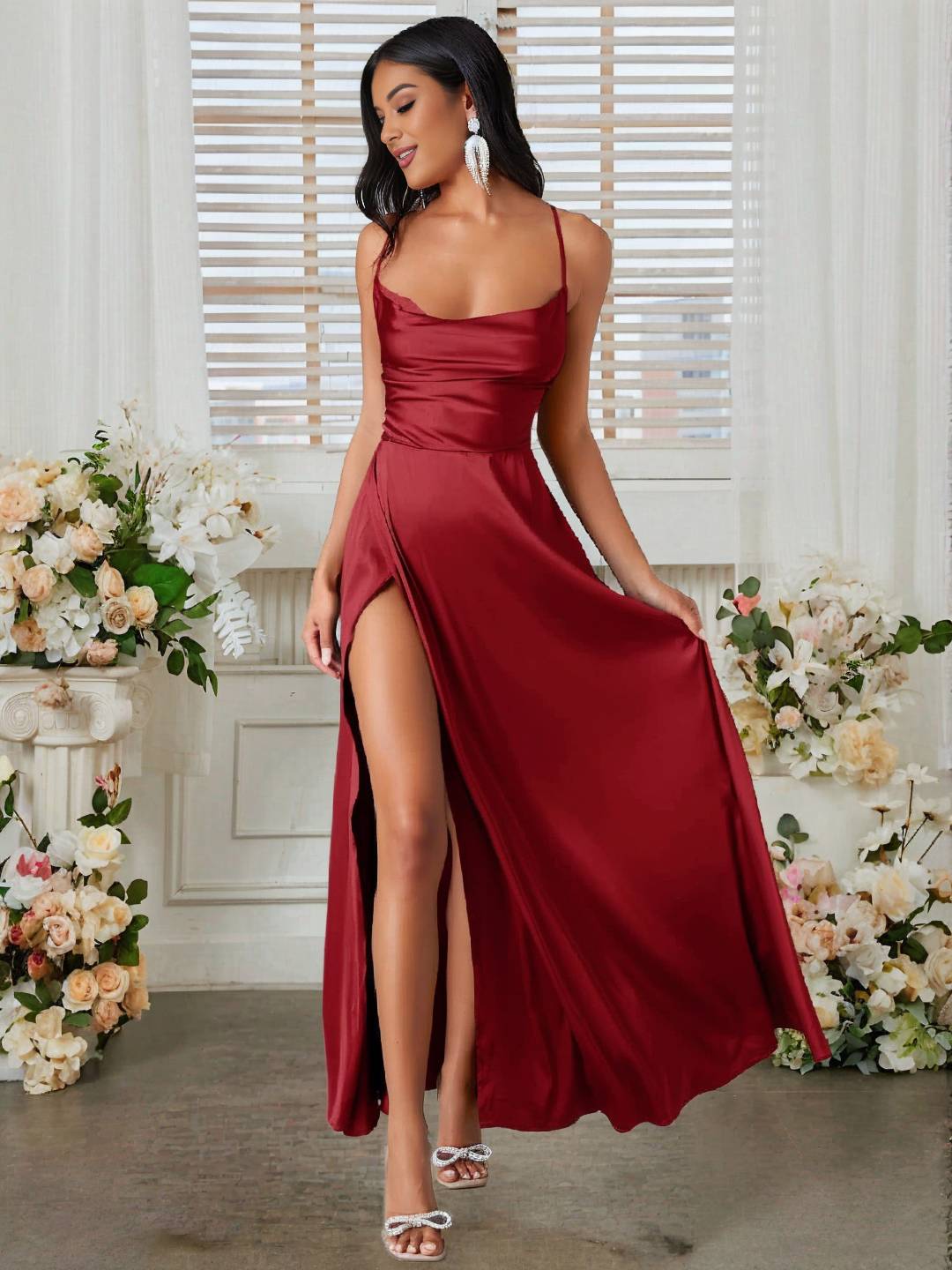 Lorra Robe de Soirée Femme – Élégante Longue Robe Satinée avec Fente, Dos Nu & Bretelles Fines