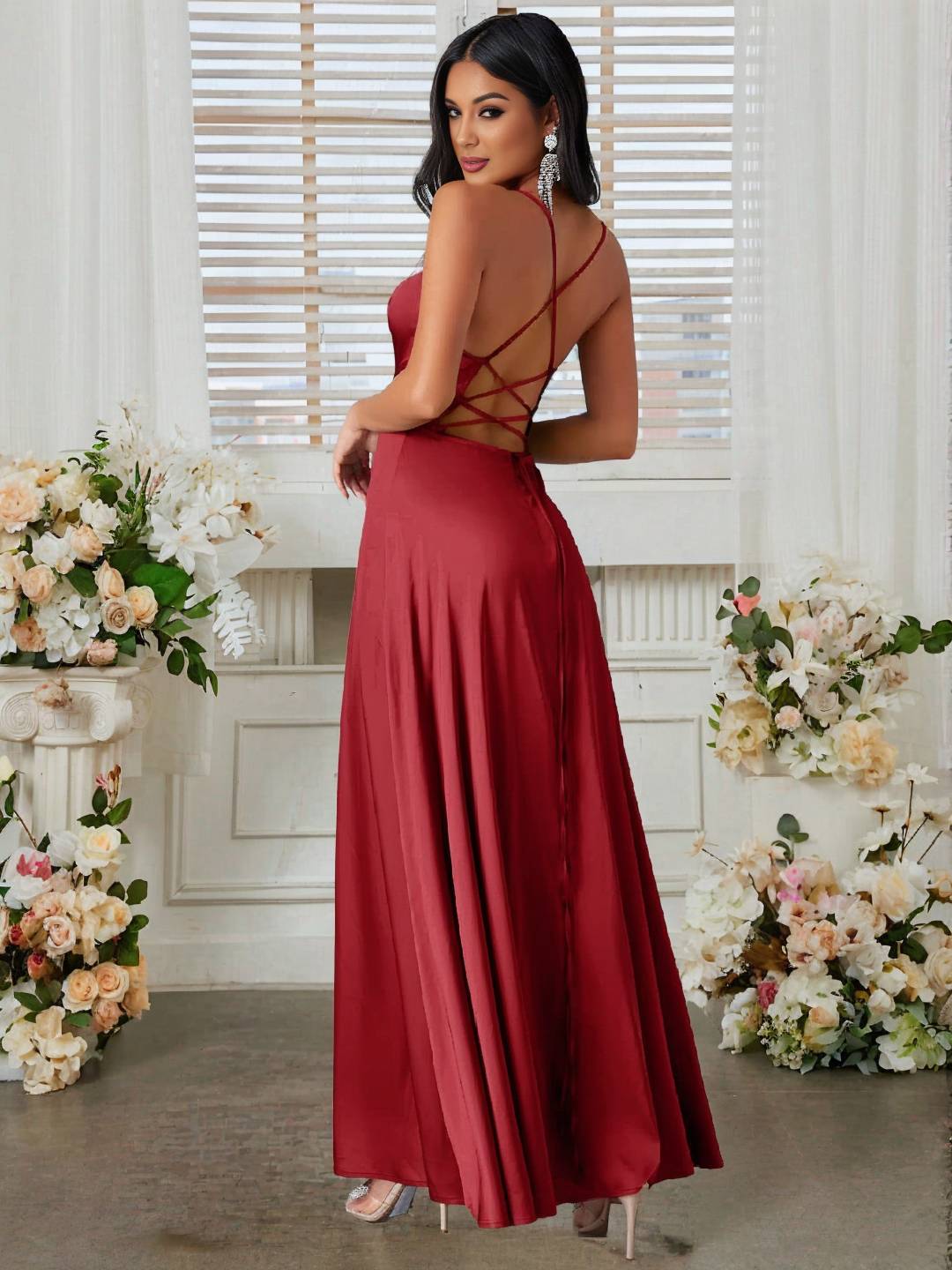 Lorra Robe de Soirée Femme – Élégante Longue Robe Satinée avec Fente, Dos Nu & Bretelles Fines