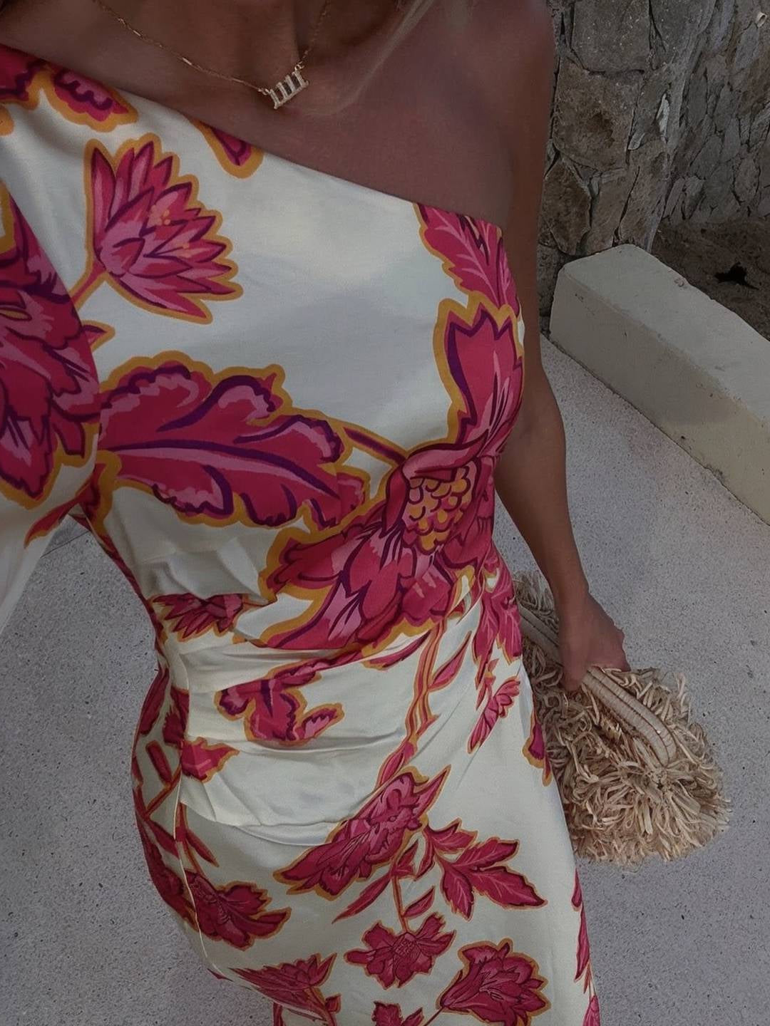 Jammy Robe d'Été Femme – Longue Robe Satinée Asymétrique à Une Épaule avec Imprimé Fleuri & Manche Longue