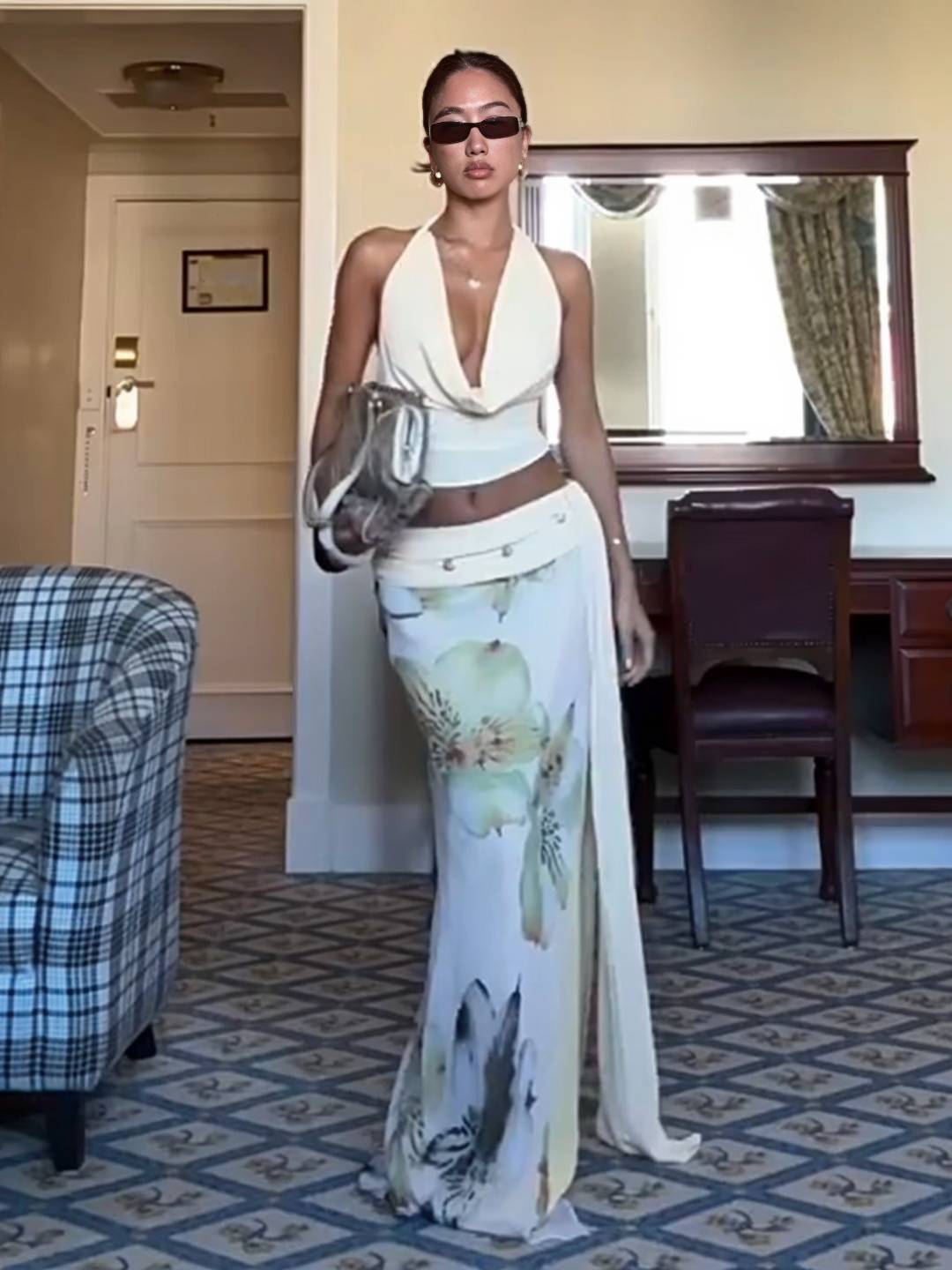 Elizabeth Ensemble Estival Femme – Top à Imprimé Fleuri & Jupe Fendue avec Col Halter et Dos Nu pour la Plage & les Fêtes