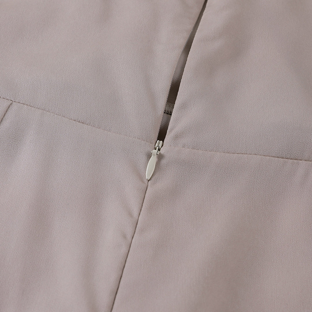 Andrea kjole elegant kvinde – flatterende pasform & alsidighed til kontor og aften