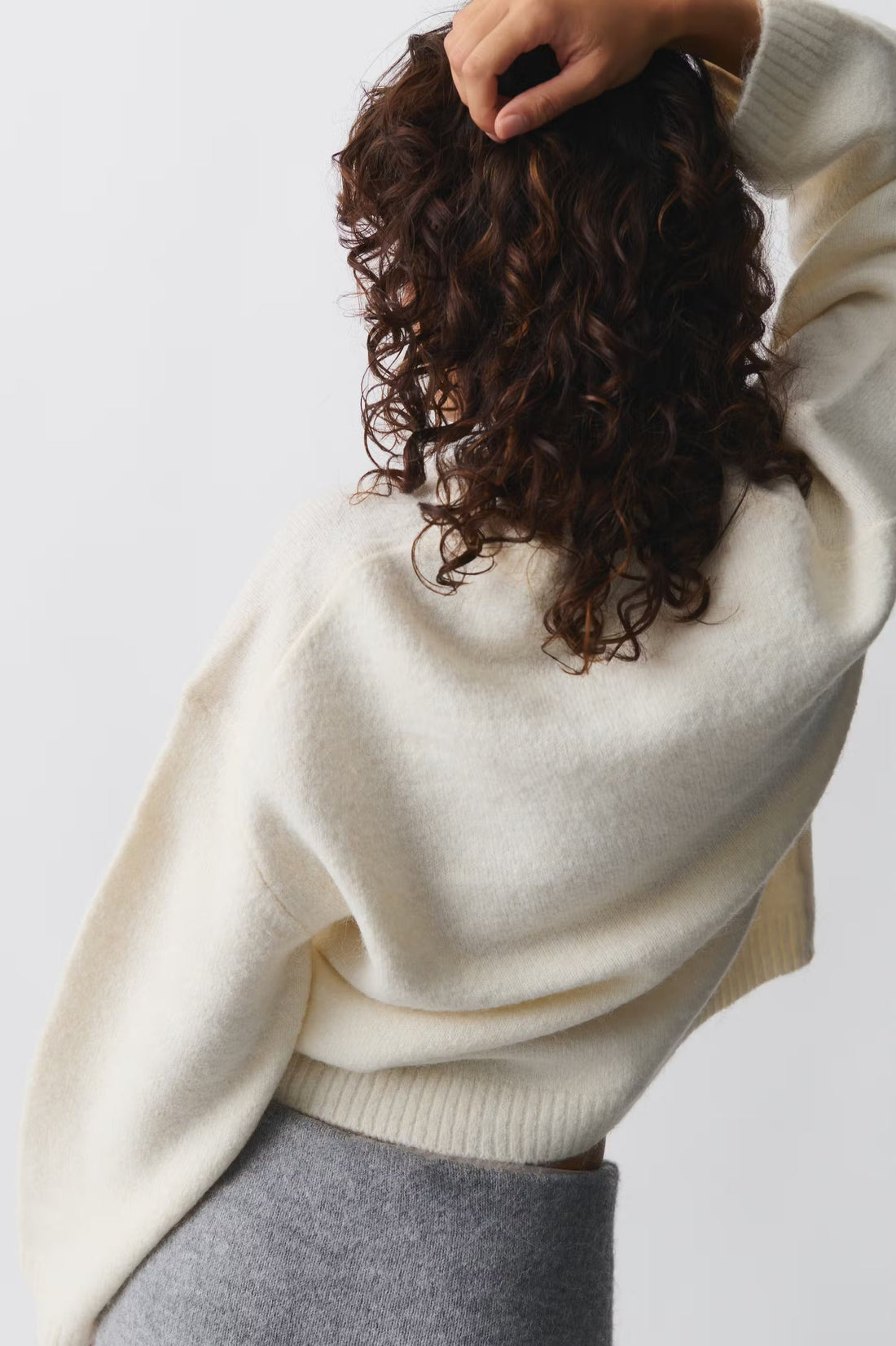 Amelie Pull Oversize Femme – Tricot Doux avec Col Rond et Manches Ballon Élégantes