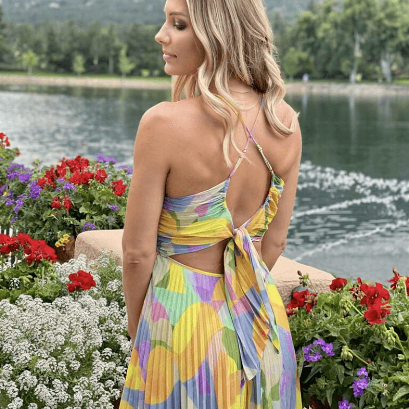 Édith Robe Maxi Plissée Femme – Imprimé Coloré, Bretelles Ajustables & Coupe Fluide