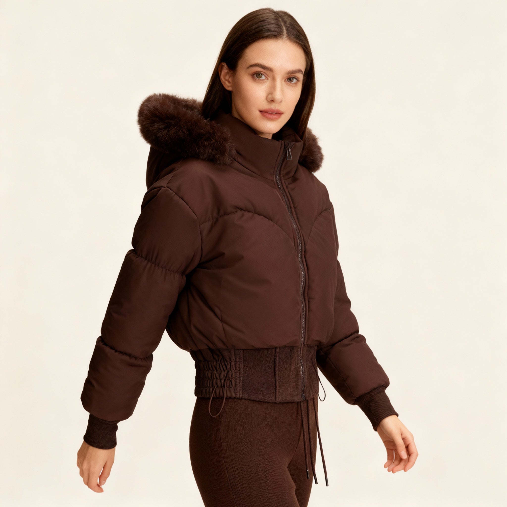 Elena Kurze Damenjacke mit Abnehmbarer Kapuze – Elegante und Warme Winterjacke