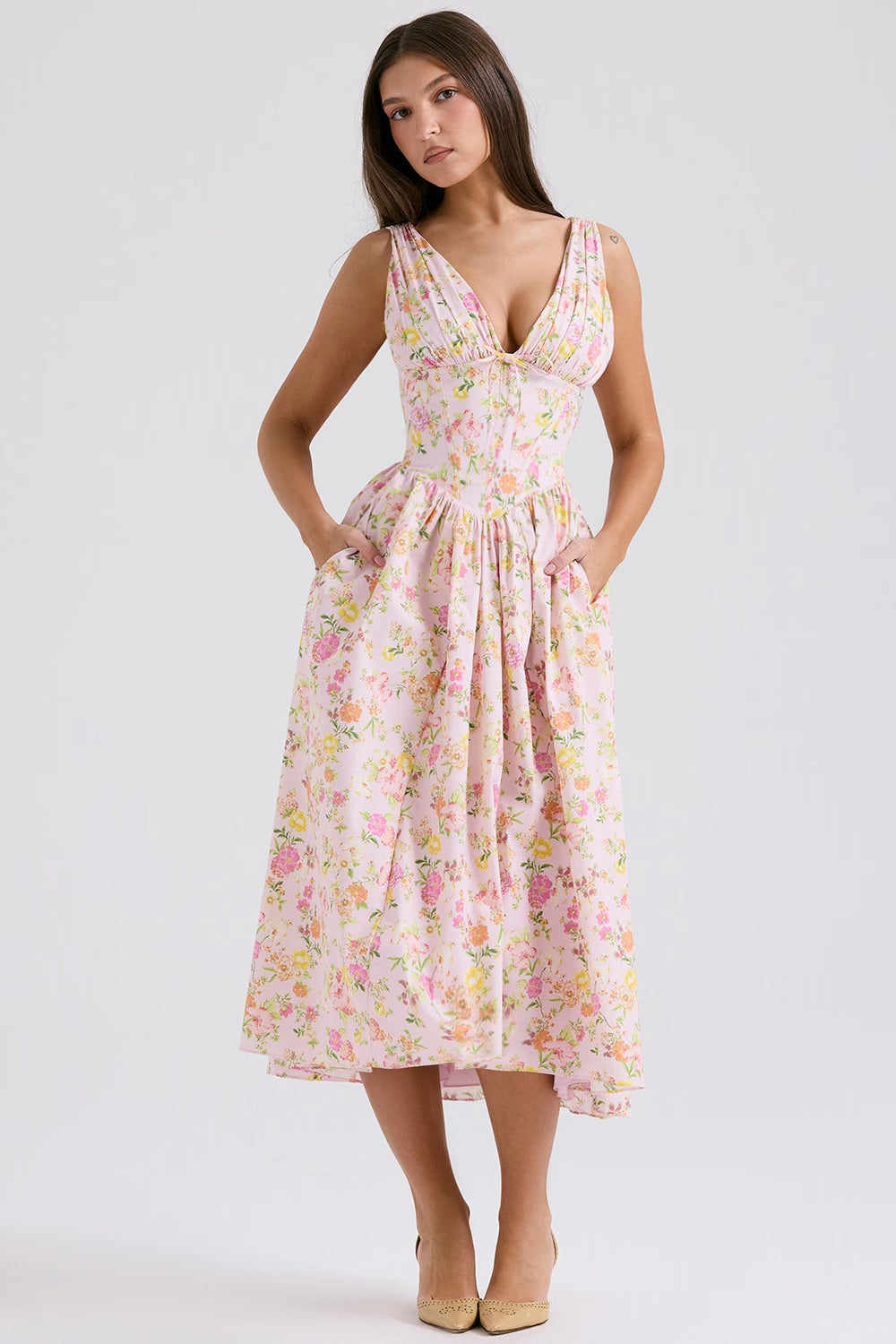 Robe d’Été Femme Mika – Élégante Robe Fleurie avec Coupe Flatteuse & Poches Pratiques