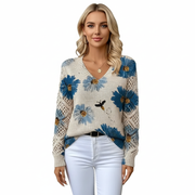 Pulover damă Nancy tricot ușor – țesătură aerisită cu model floral și guler V elegant