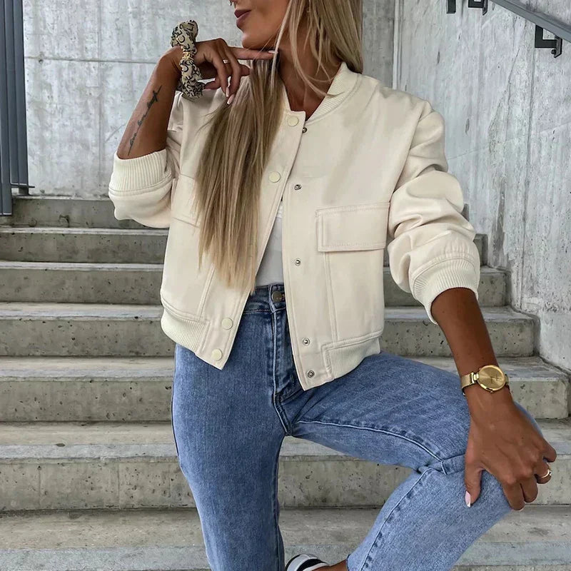 Paula Veste Bomber Femme – Style Court avec Poches à Rabat & Look Urbain Tendance