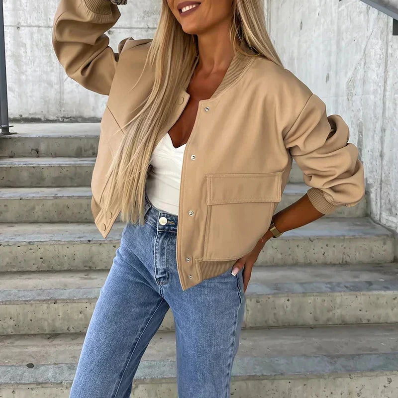 Paula Veste Bomber Femme – Style Court avec Poches à Rabat & Look Urbain Tendance