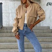 Paula Veste Bomber Femei – Stil Scurt cu Buzunare cu Clapetă & Aspect Urban Trendy