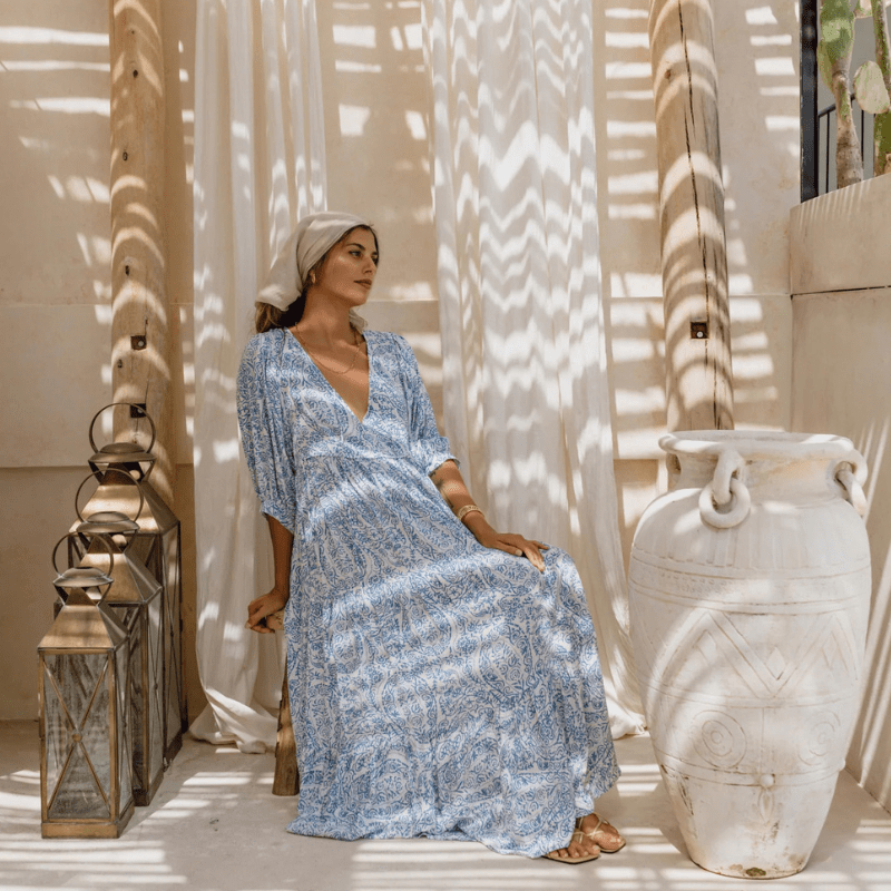 Rosina Robe Longue – Imprimé Bohème Abstrait & Coupe Fluide à Étages