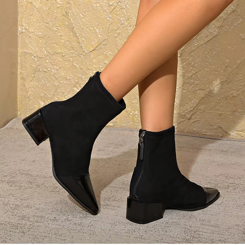 Gracia Bottines Femme – Boots Élégantes en Daim avec Détails Vernis & Talon Bloc Confortable