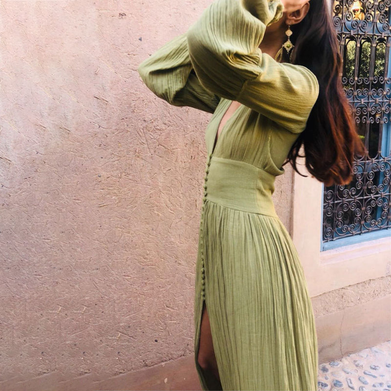 Vestido para mujeres de Sadie Maxi - vestido de verano de color caqui 100% algodón con elegantes espinillas y detalles